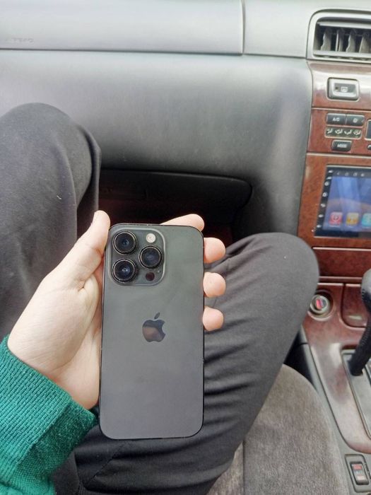 Продам Iphone 14 pro
