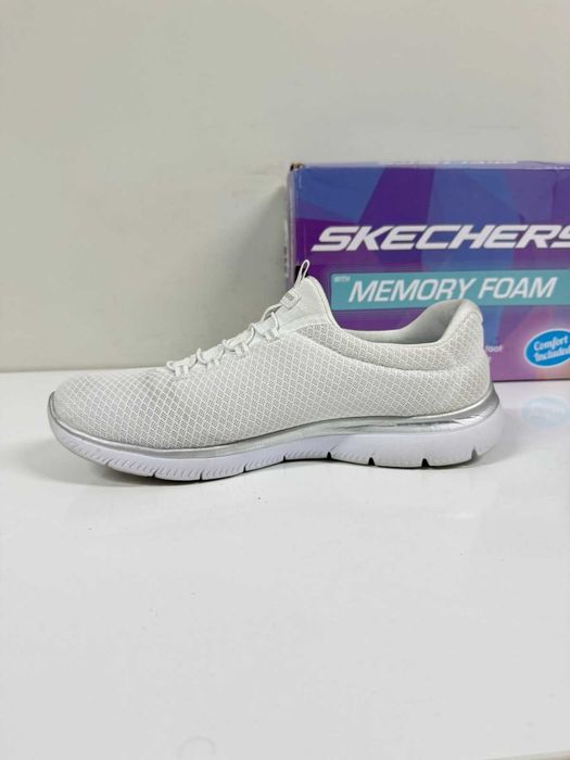 Skechers Slip On