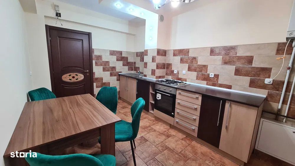 Apartament 3 camere decomandat Strand