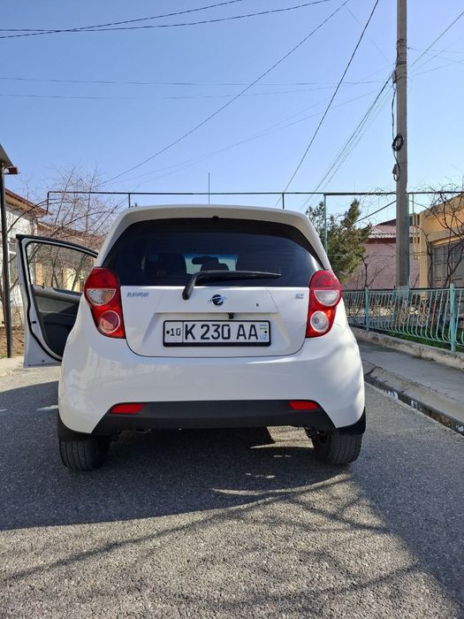 Продаётся Ravon R2 (Spark), пробег 47000км краска родная. Хозяин