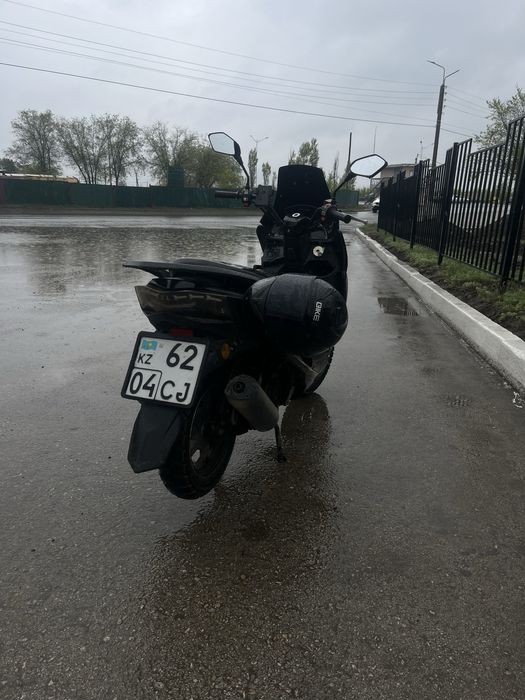 Продам мопед макси 165куб
