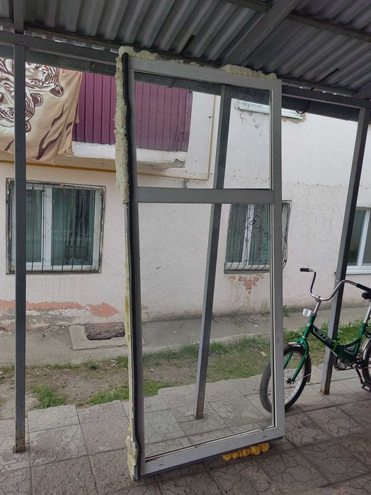 Окно пластиковое продам