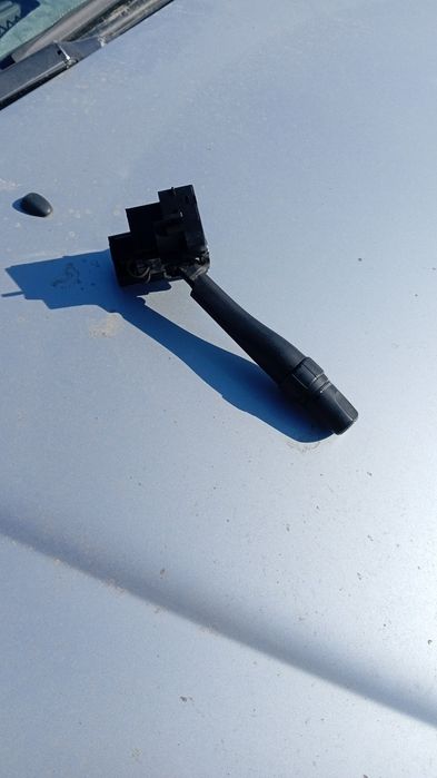 Продам переключатель дворника на ниссан примера р11