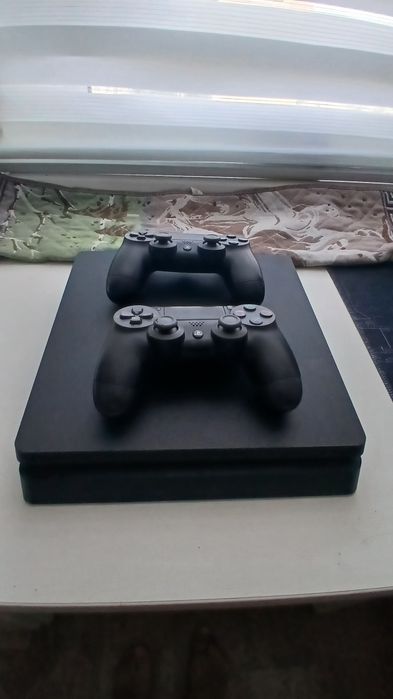 Продам  SonyPlayStatin 4 Slim 1TB