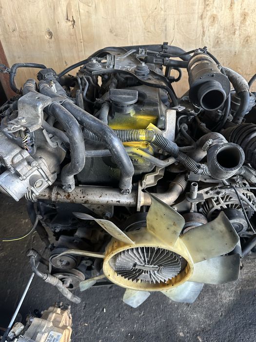 Двигатель ниссан подфайдер YD25 2.5 обем