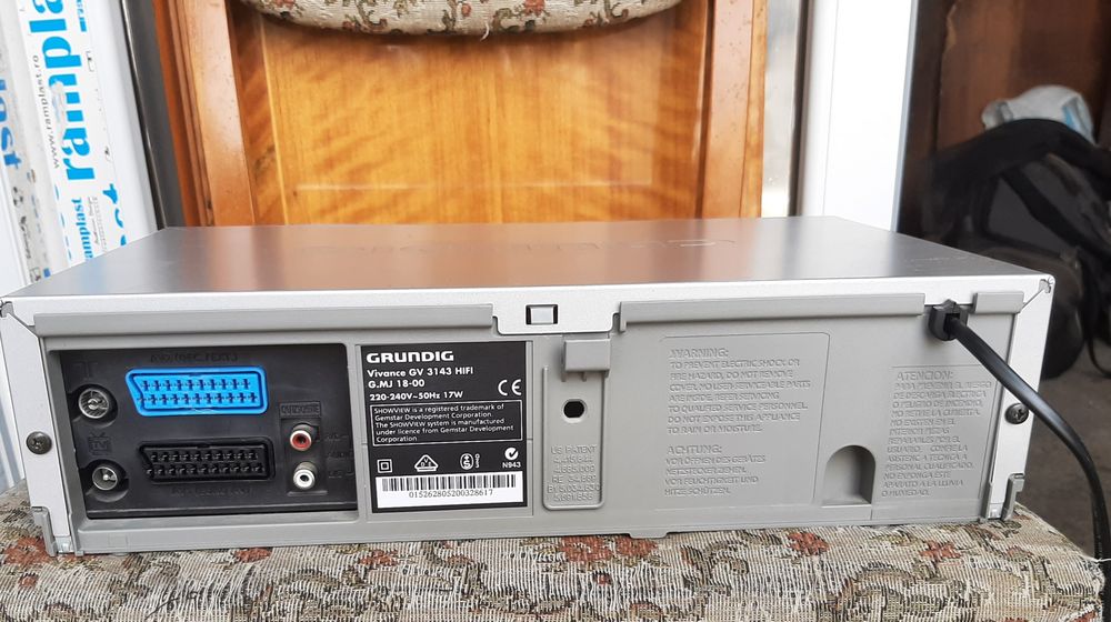 Vând videorecorder grundig în stare bună