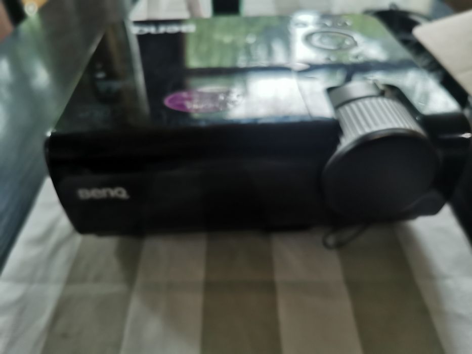 Продавам видео проектор BenQ Ms 510