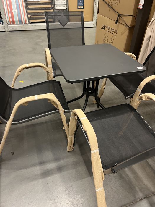 Стол метален градински