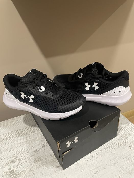 Дамски маратонки Under Armour 38.5