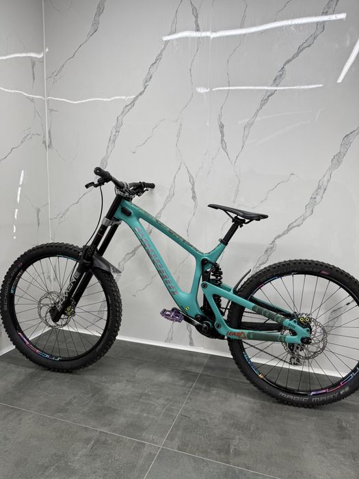 Велосипед за спускане Propain Rage CF 2020 L 27.5