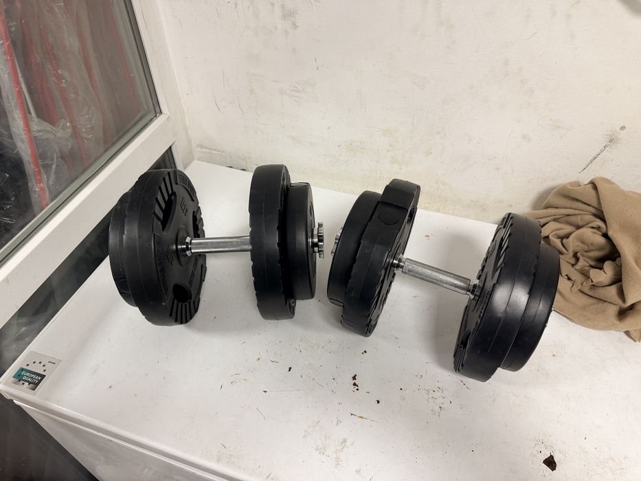 Gantere reglabile noi 17,5 kg+17,5 kg=35 kg pret 250 lei