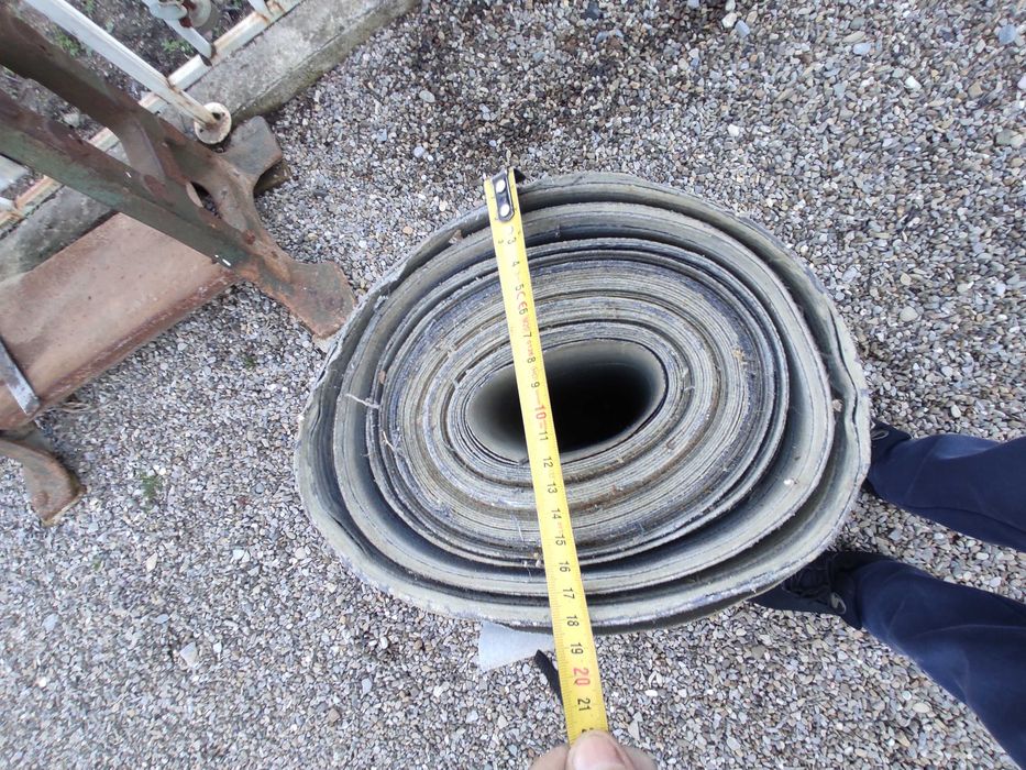 Руло ситна шкурка неупотребявана  . Платнена здрава основа