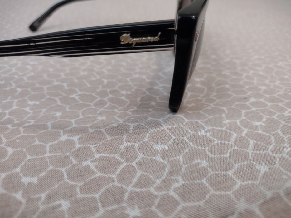 Слънчеви очила Dsquared2