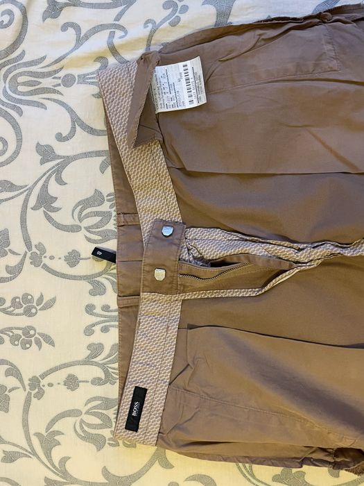 Vand pantaloni Hugo Boss. Oferta!!!