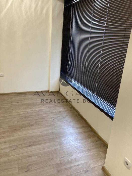 Продава се Офис в Пловдив, Кършияка - 140 кв.м за 1588 €/кв.м - Снимка #4