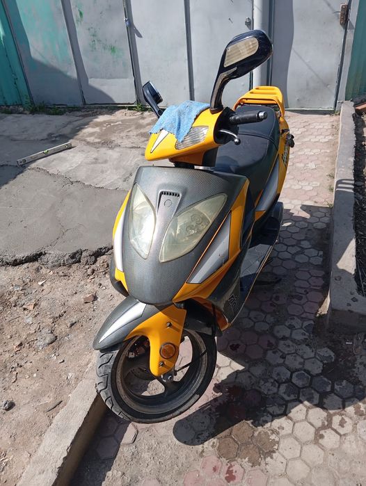 Продам мопед Ратон