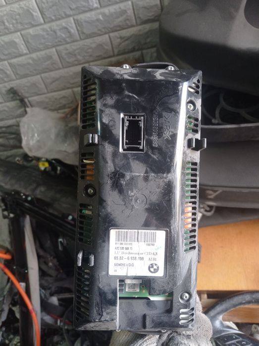 От е 60 амартизатор и много запчастей