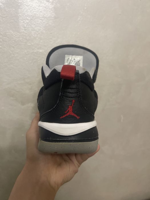 Vand pereche de papuci Jordan Stay Loyal 3
