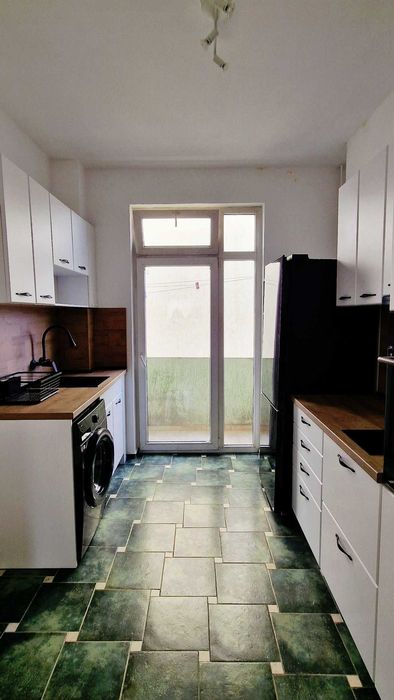 3-стаен апартамент под наем в идеалния център