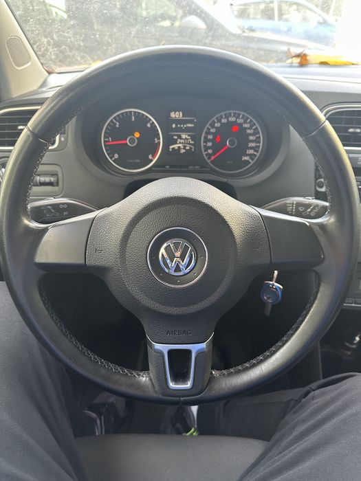 Volkswagen polo 6R 2010 BlueMotion