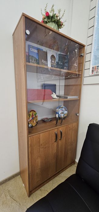 Продам офис ную мебель