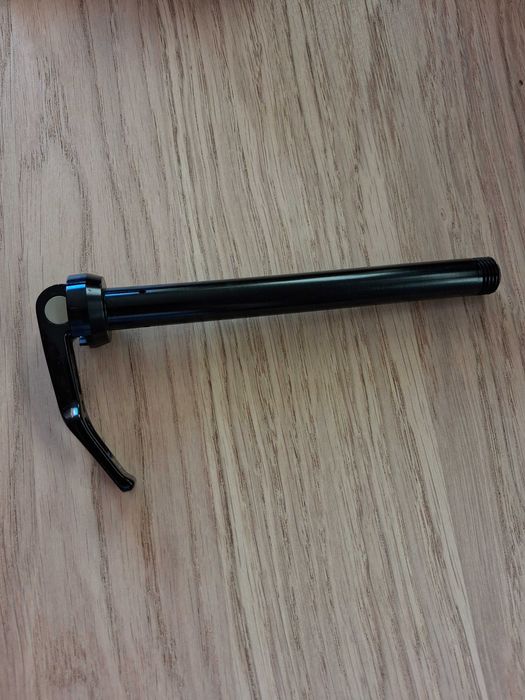 Главина DT Swiss, чаша (headset) Cane Creek ZS, ос Rock Shox Maxle 15