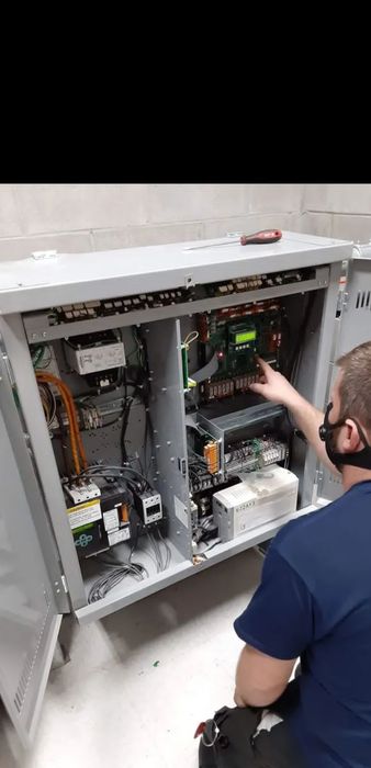 Обслуживание и Ремонт лифтов