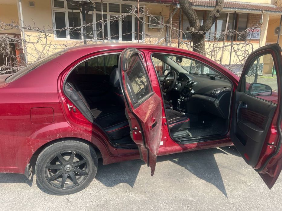 Продаётся Nexia 3