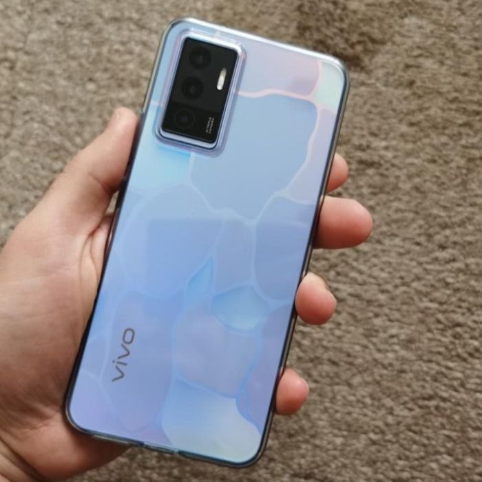 Продам Vivo v23e