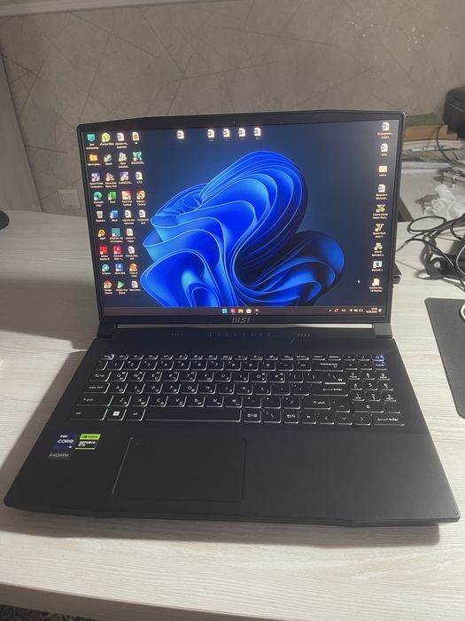 MSI Creator ноутбук