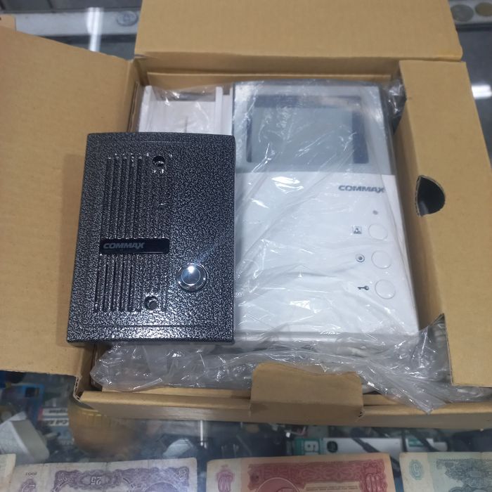 Отдам видео домофон COMMAX