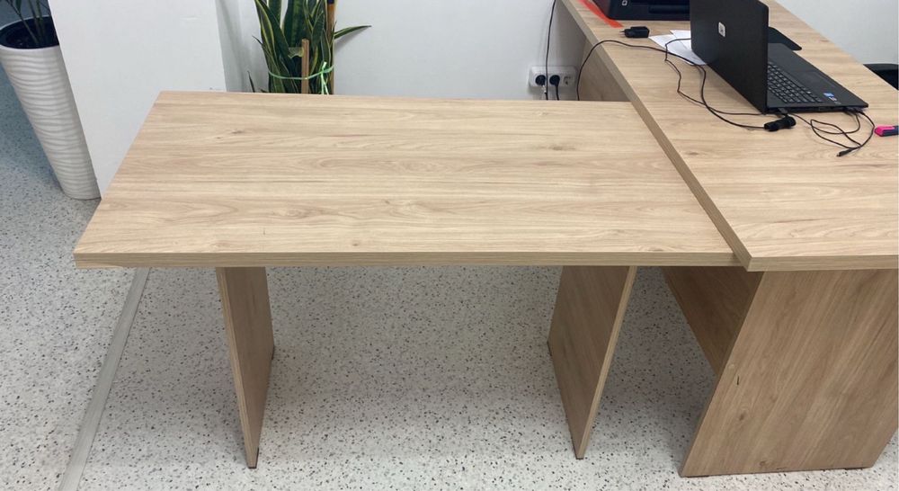 Офисная мебель.