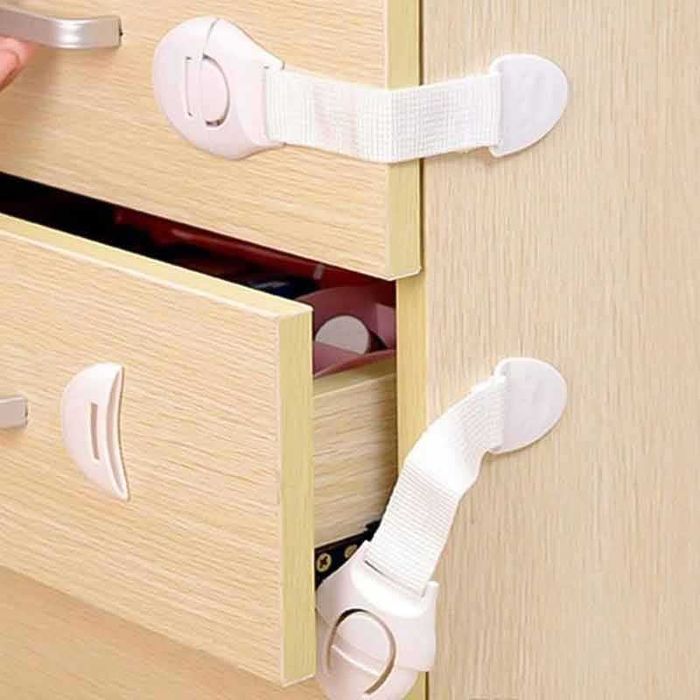 Комплект от 2 броя детски ключалки за шкафове и чекмеджета, 20 см