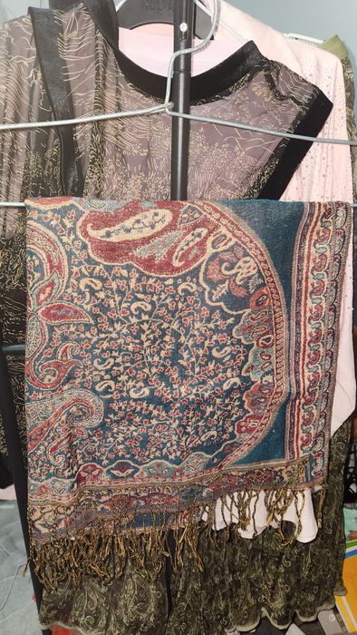 Женские теплые шарфы