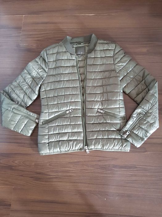 Дамско есенно яке