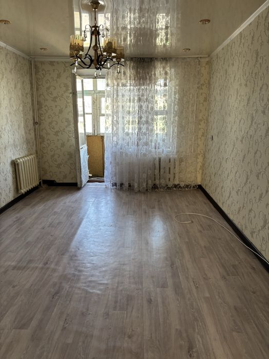 Продам 2-комнатную квартиру — распашонка