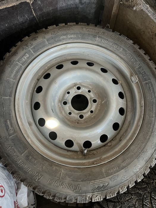 Продам зимние колеса в сборе