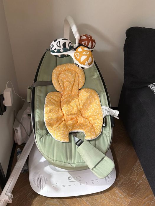 Продам качели 4Moms (Шезлонг)