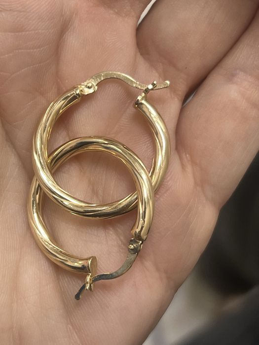 Продам серьги новые