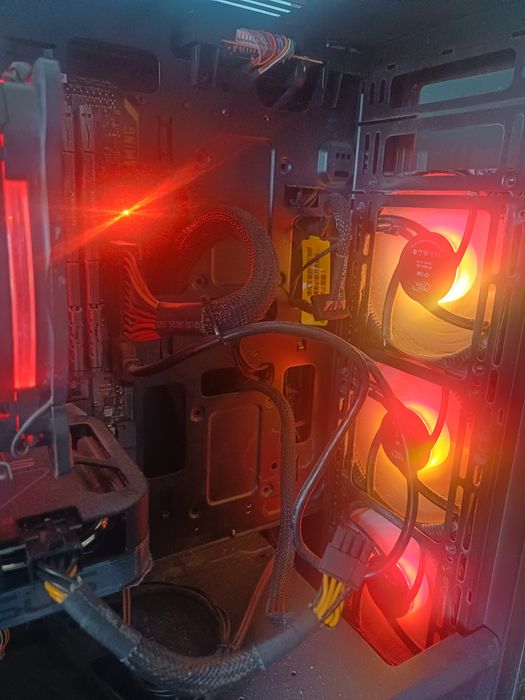 Titlu: PC Gaming RTX 4060 + i9 + 32GB RAM + 4.5TB + Monitor CADOU