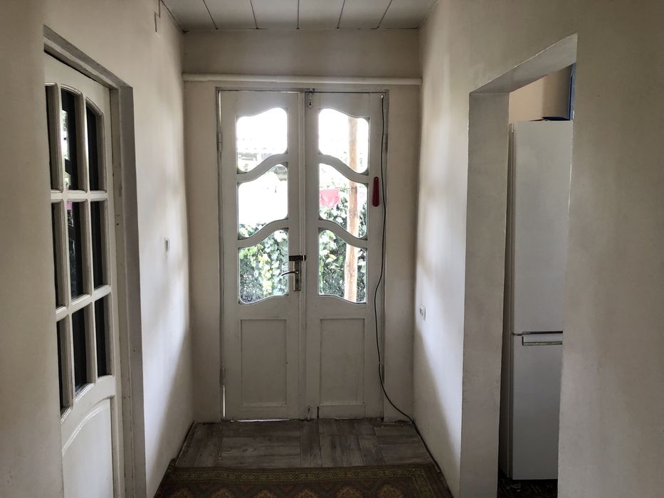 Uy sotiladi 6 sotix 7 xona sergeli sputnik