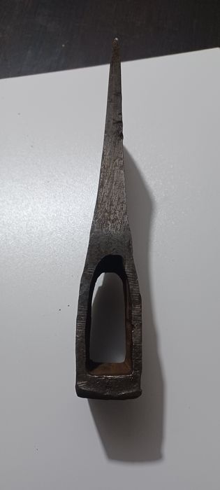 Cap topor pt. crapat