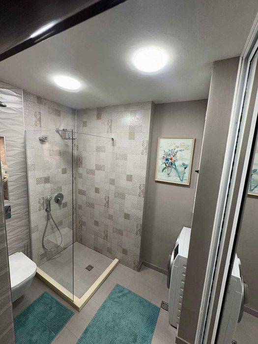 Дава се под наем Тристаен апартамент в София, Лозенец - 100 кв.м за 1000 € - Снимка #1