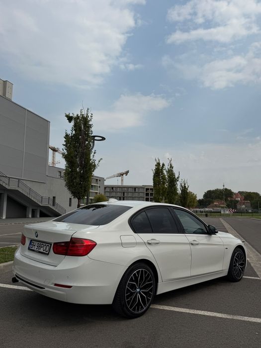 BMW Seria 3 2012 — imagine 2