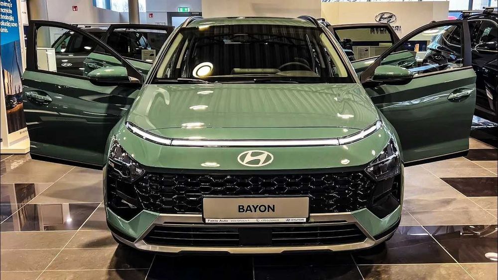 Hyundai Bayon кузовные запчасти бампер капот крыло дверь фара