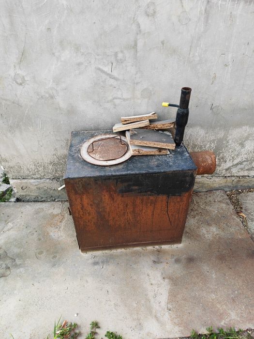 Печка железный рабочий