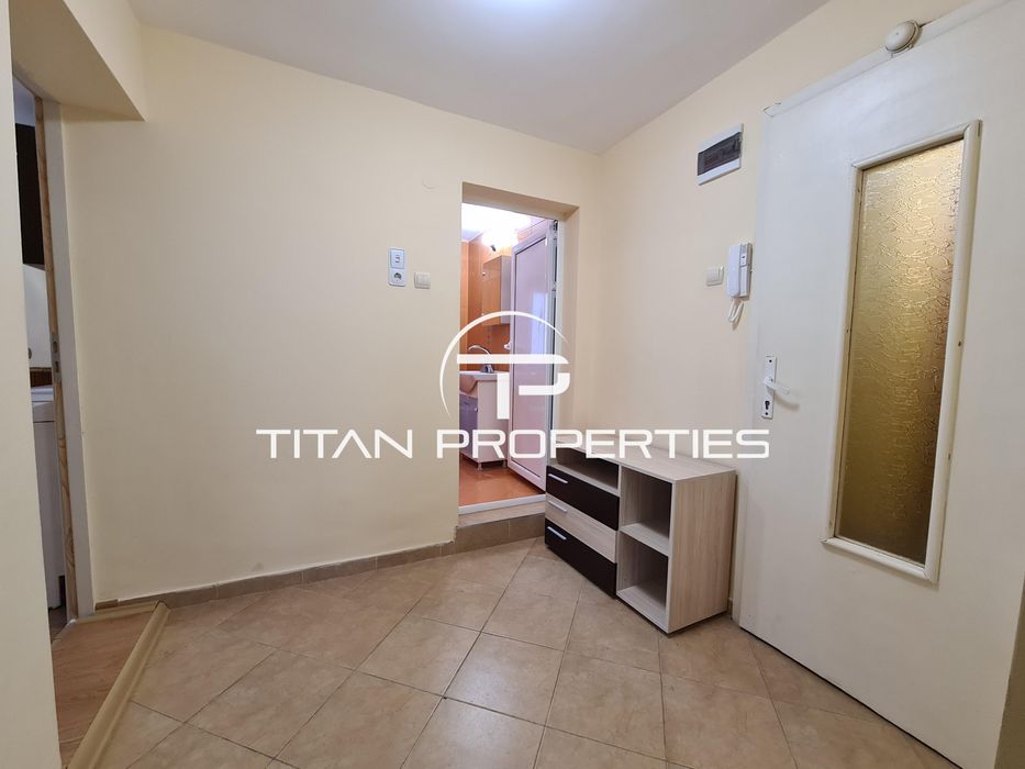 Тристаен апартамент за продажба в кв. Каменица 2