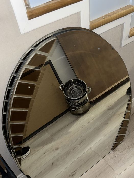 Зеркало для салона красоты в хорошем состоянии в наличии 3х