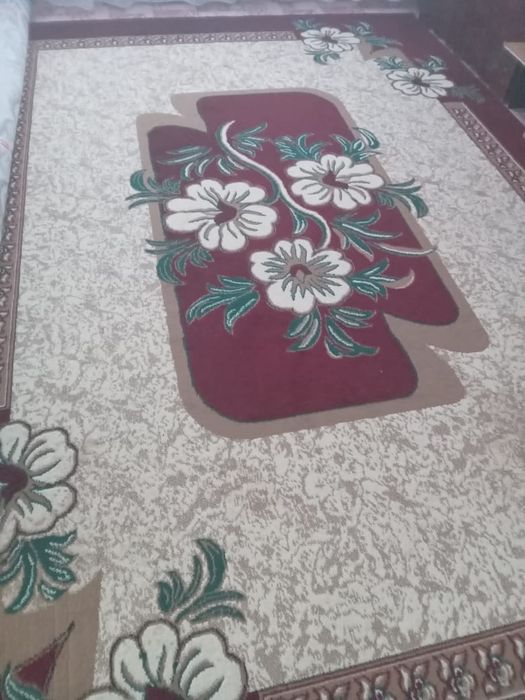 Килемдер сатылады.