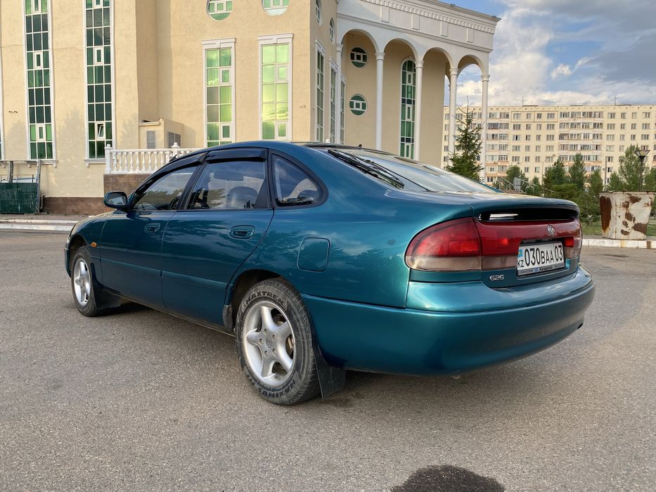 Мазда 626 . Mazda cronos